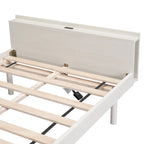 Plattformbett in Twin-Size mit gewaschener Oberfläche und integriertem USB-Anschluss