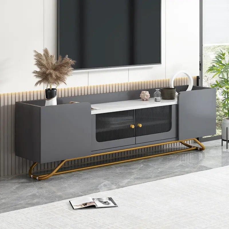 TV-Board mit geriffeltem Glas, Entertainment-Center für Fernseher bis 70 Zoll, TV-Konsole mit Kunstmarmorplatte und goldenem Gestell